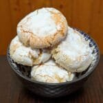 Amaretti Biscuits
