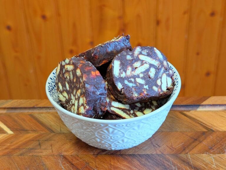 Romanian Biscuit Salami [Salam de biscuiti]
