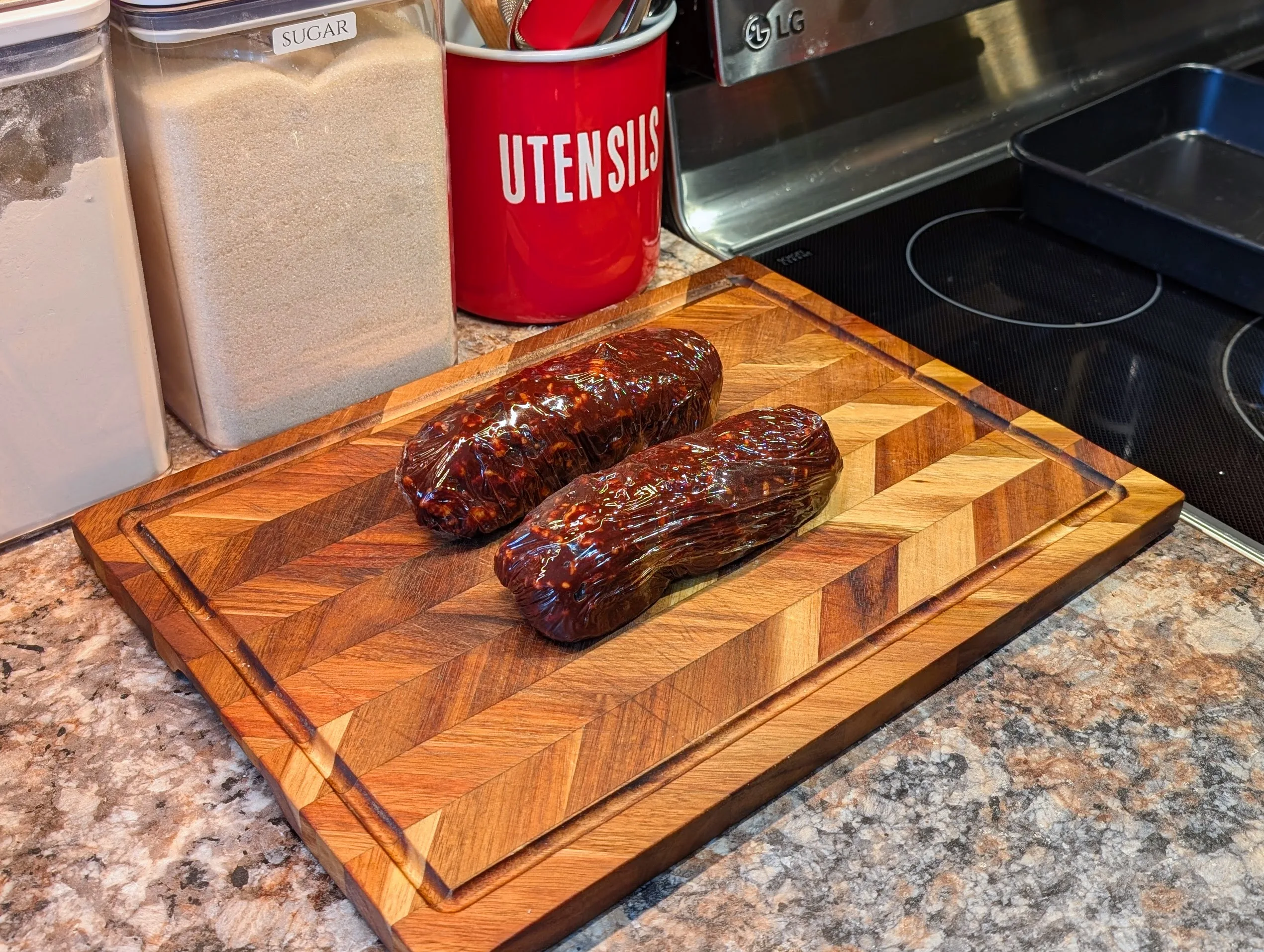 Romanian Biscuit Salami [Salam de biscuiti]