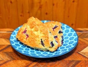 Blueberry Scones [Scones aux bleuets]