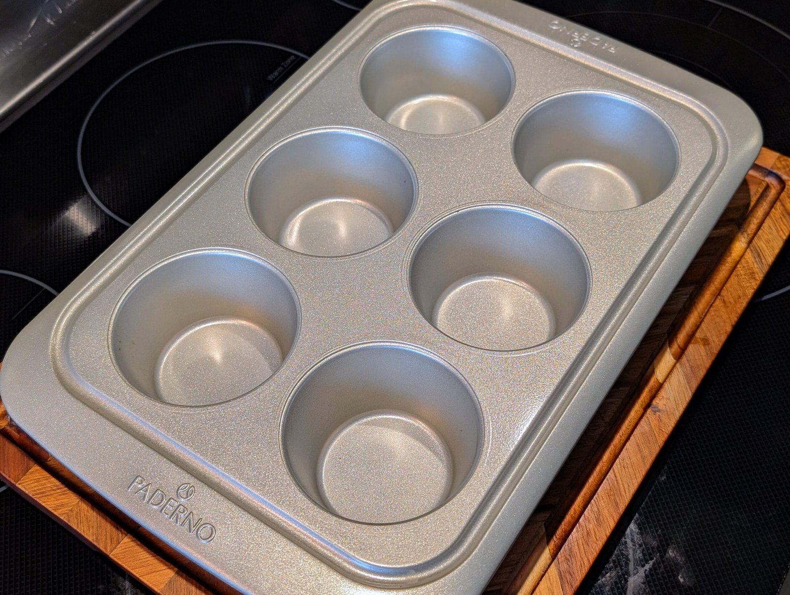 Muffin pan (6 cups)