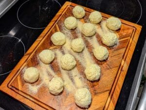 Mom's Syrniki [Мамины сырники]