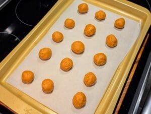 Peanut Butter Eggs [Oeufs au beurre d'arachide]