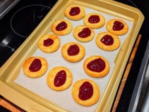 Persian Jam Cookie (Shirini Morabai) [شیرینی مربایی]