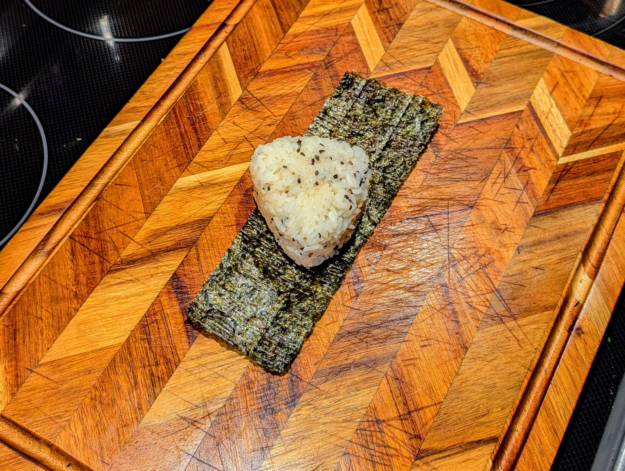 Spicy Tuna Onigiri [ピリ辛マグロおにぎり]