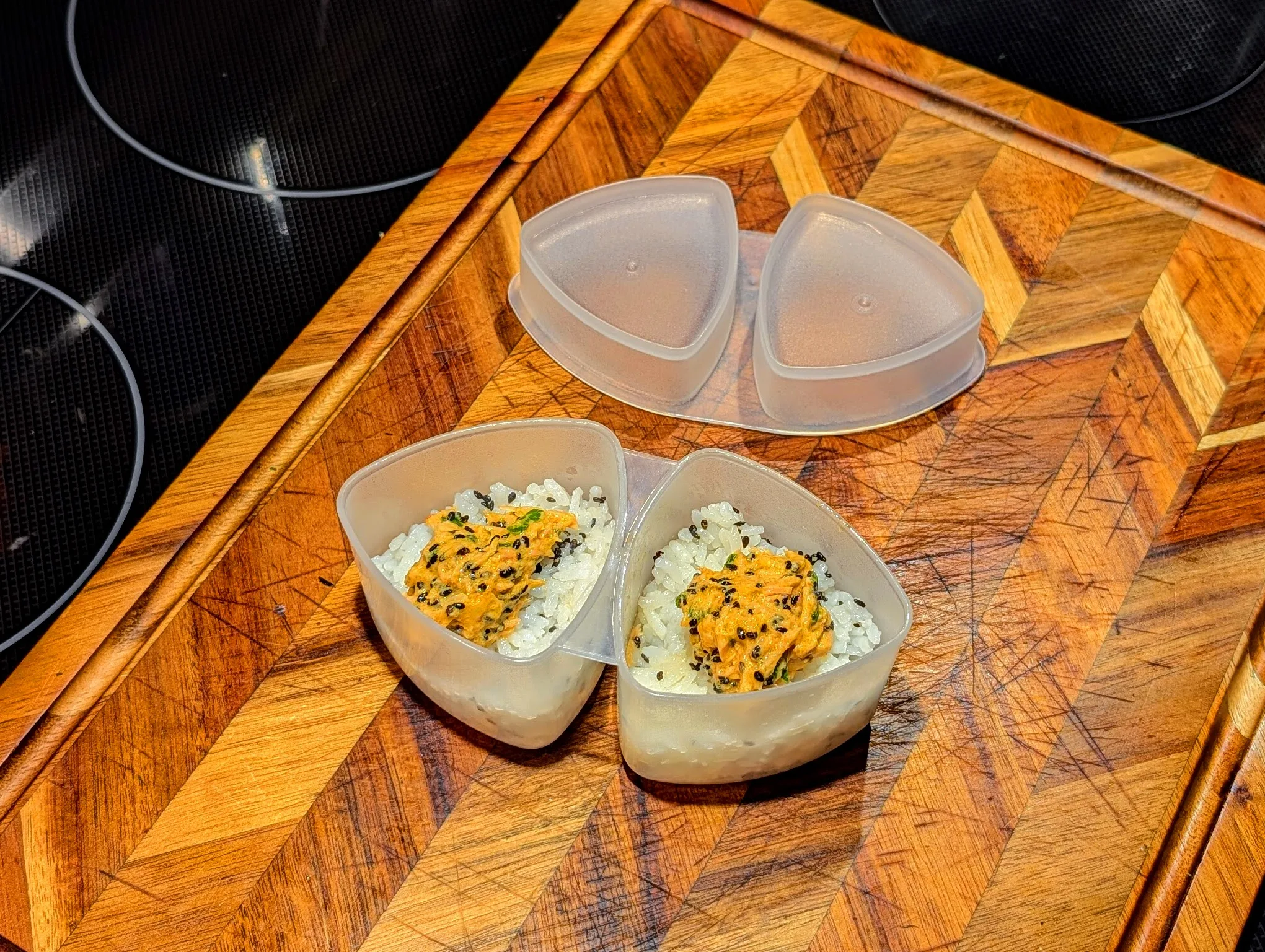 Spicy Tuna Onigiri [ピリ辛マグロおにぎり]